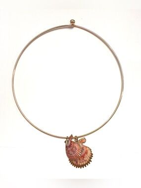Vintage Joan Rivers neck-wire necklace with two seashell pendants